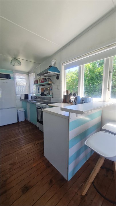 Kitchen- Coffee plunger- air fryer- microwave.