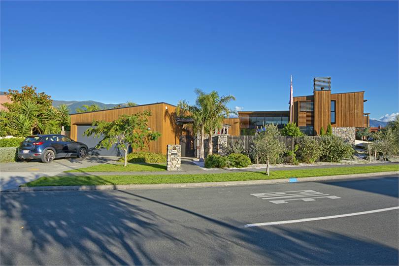 Estuary Grove - Monaco Nelson Holiday Home