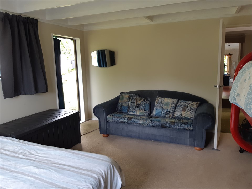 Bunk room has pull out sofa bed