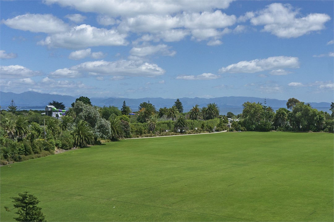 Views over Tahunanui towards the Beach