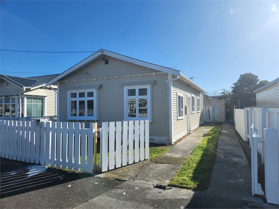 Petone Beach Entire Villa & Sleepout Petone Holiday Home for rent