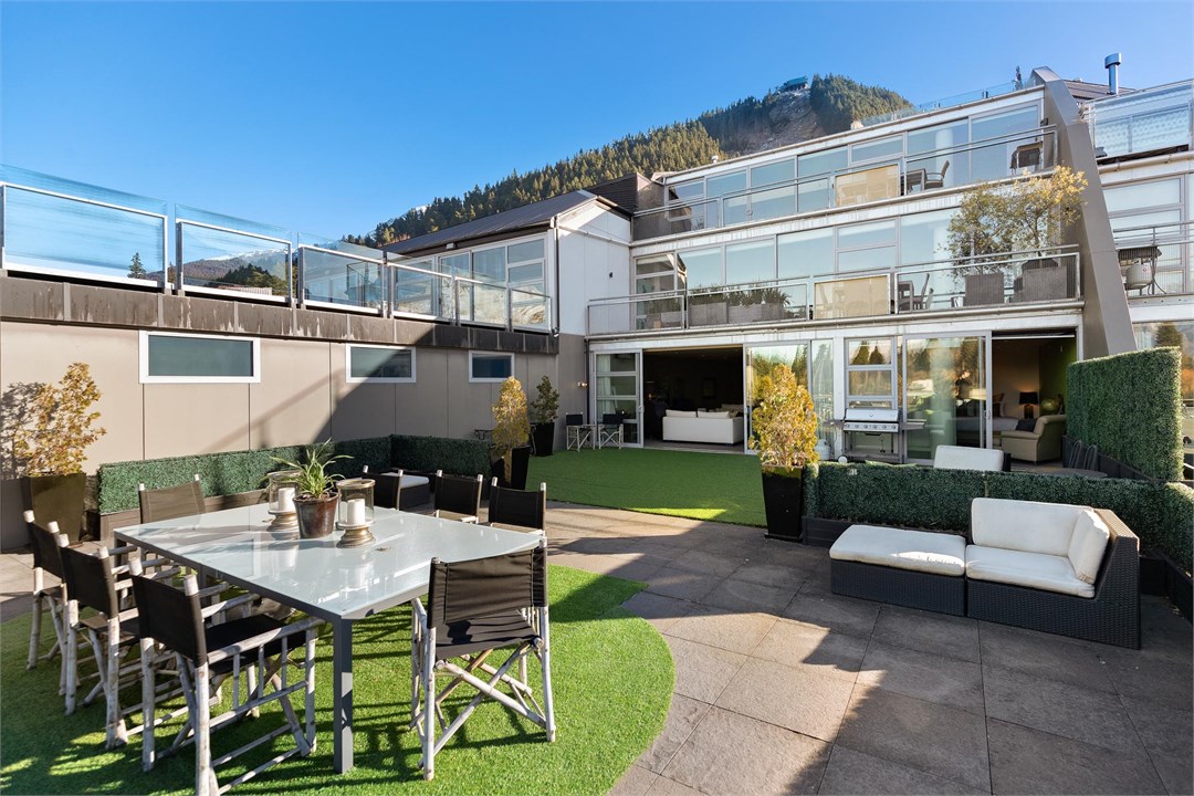 THE SHOTOVER | CBD Luxury, Rooftop Terrace Aura Qu