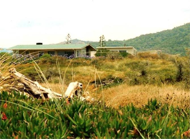 Bach from the sea. (small Bach next-door not for r