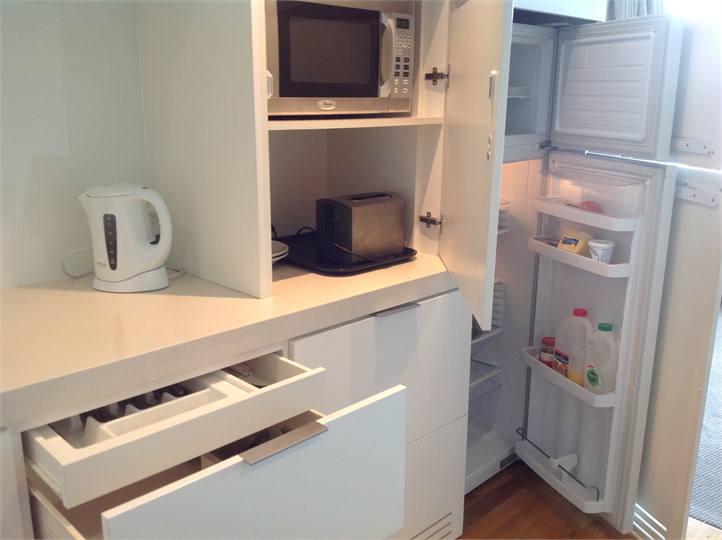 Kitchen Fridge - knife drawer opens push and relea