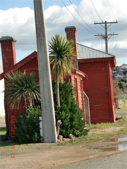 Scots Hut by Harbour
