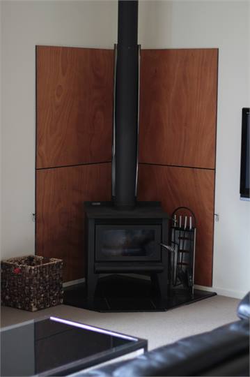 Fireplace/Firewood and/or Heatpump :) You choose!