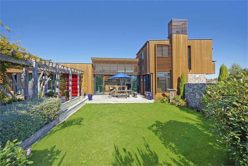 Estuary Grove - Monaco Nelson Holiday Home