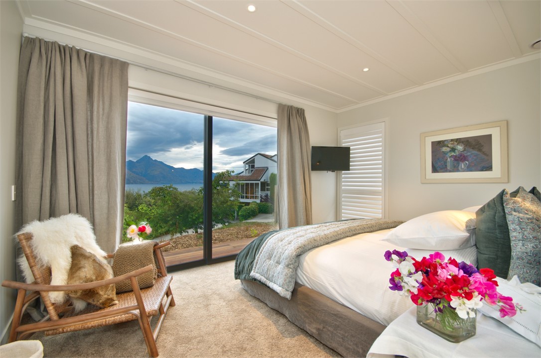 Master bedroom suite with Dressing room and en-sui