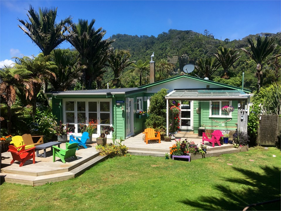 The Punakaiki Paua Palace sunny backyard