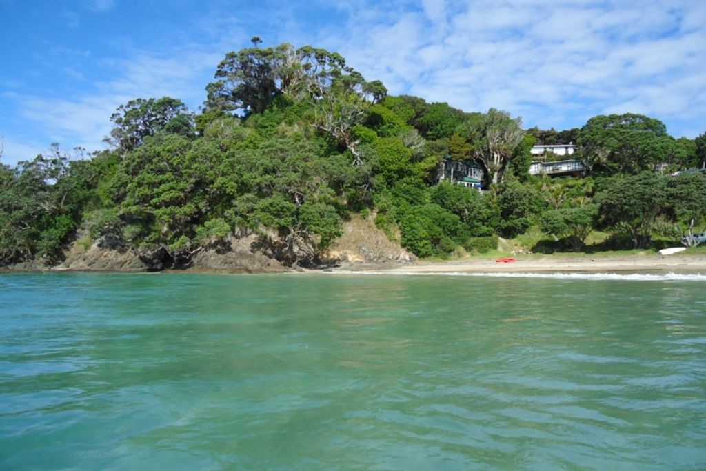 Staffa Bay Woolleys Bay Holiday Home for rent Holiday Houses