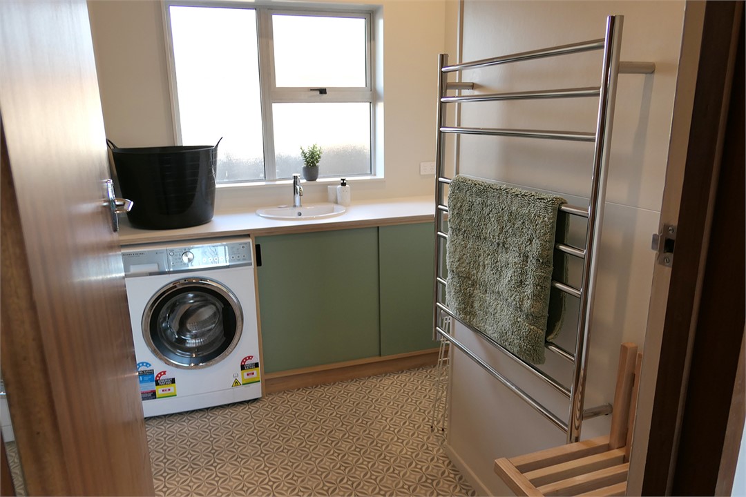 Bathroom / Laundry