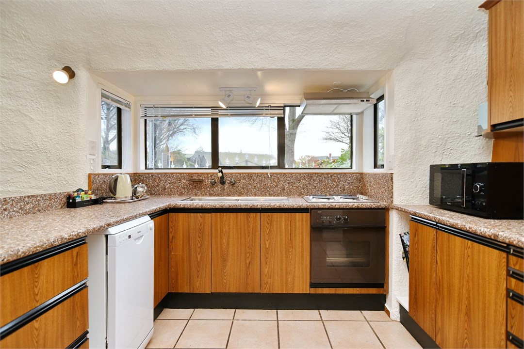 Fully equipped Kitchen area