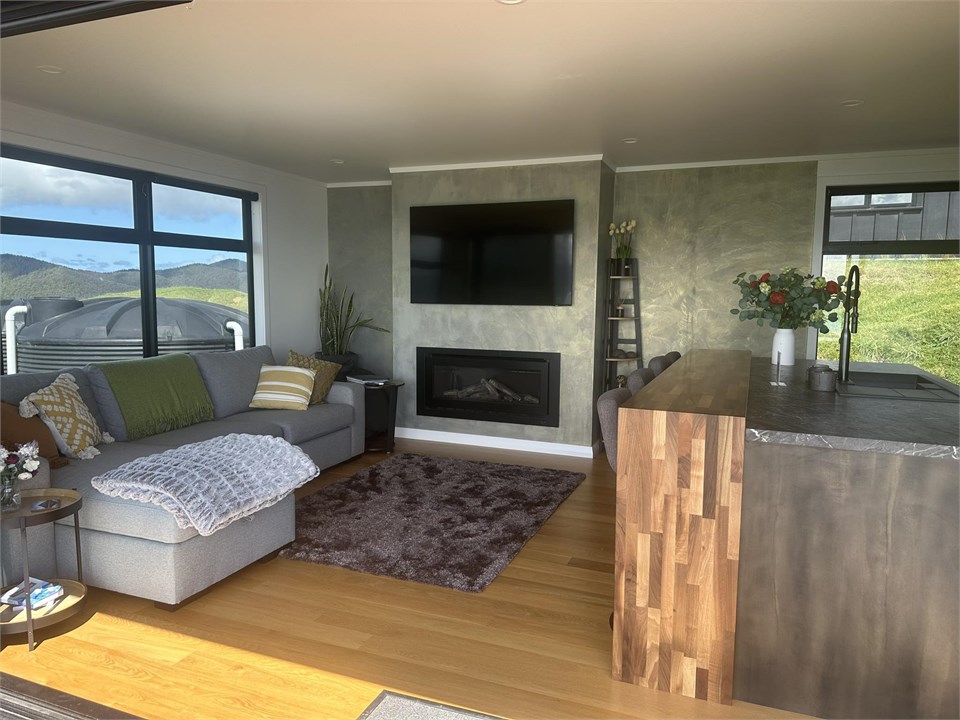 Lounge and dining area