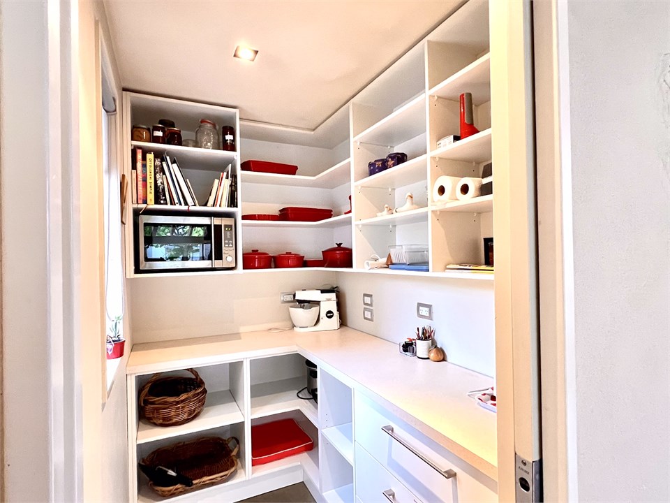 Fully equipped Kitchen area