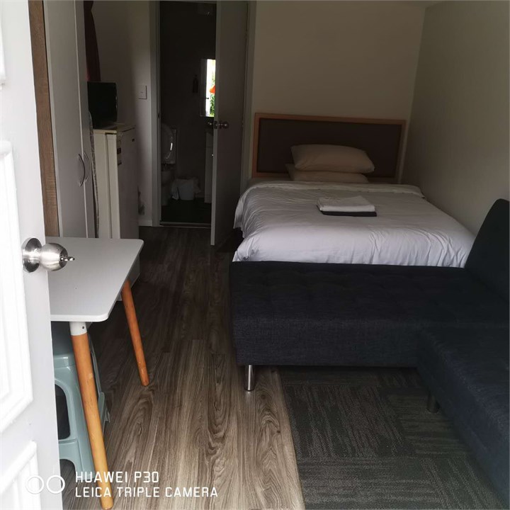 1 Double Bed Garden Chalet B 5