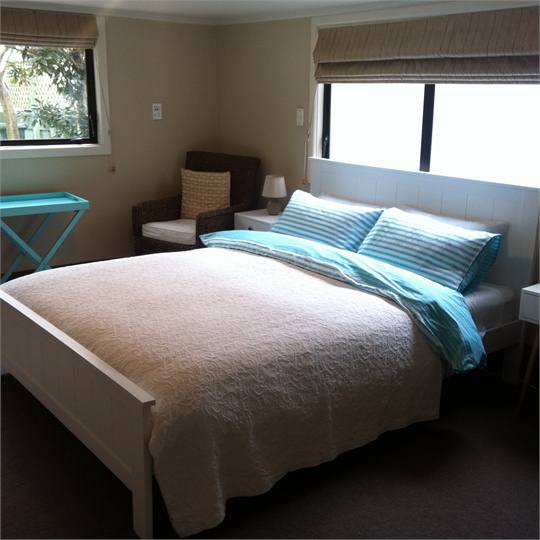 Comfortable Queen bed with luxurious duvet.