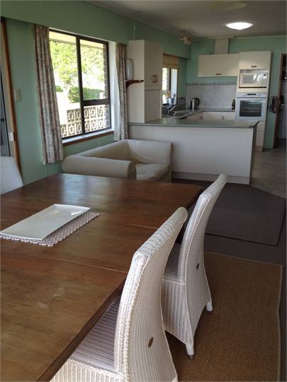 House Kitchen /Dining