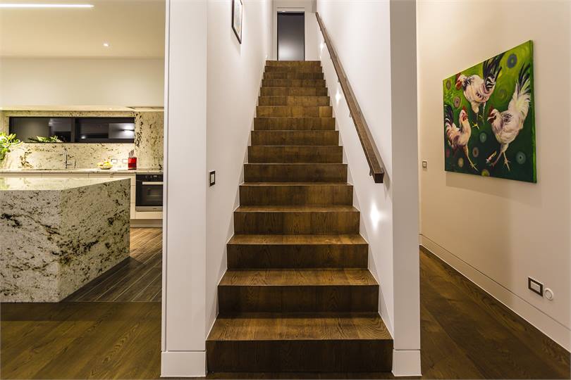 3 level home ideal for guests to spread out