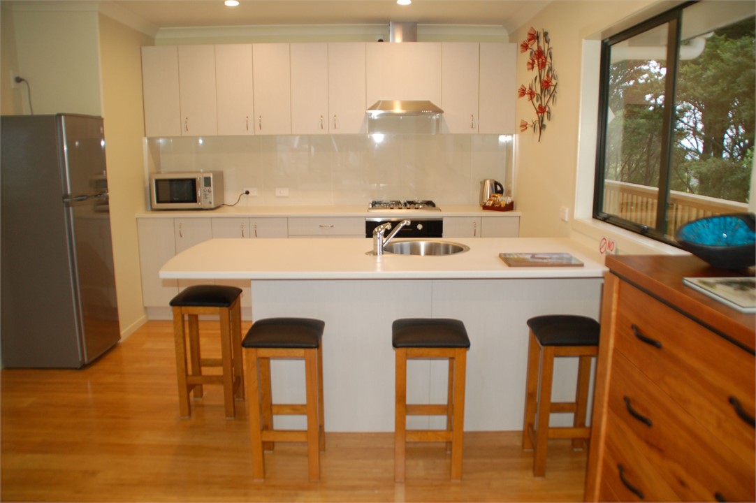 Fully equipped Kitchen inc. Dishwasher, Oven and F