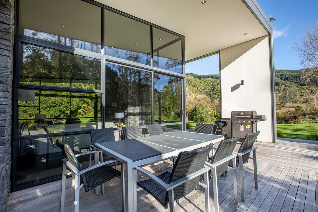 Outdoor dining area/deck