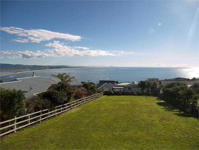 Facing west towards Mount