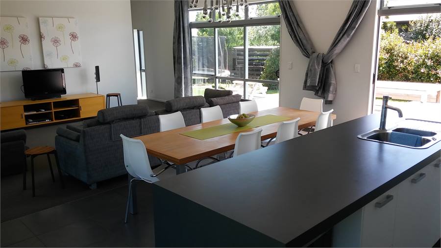 large living areas flowing to the outside