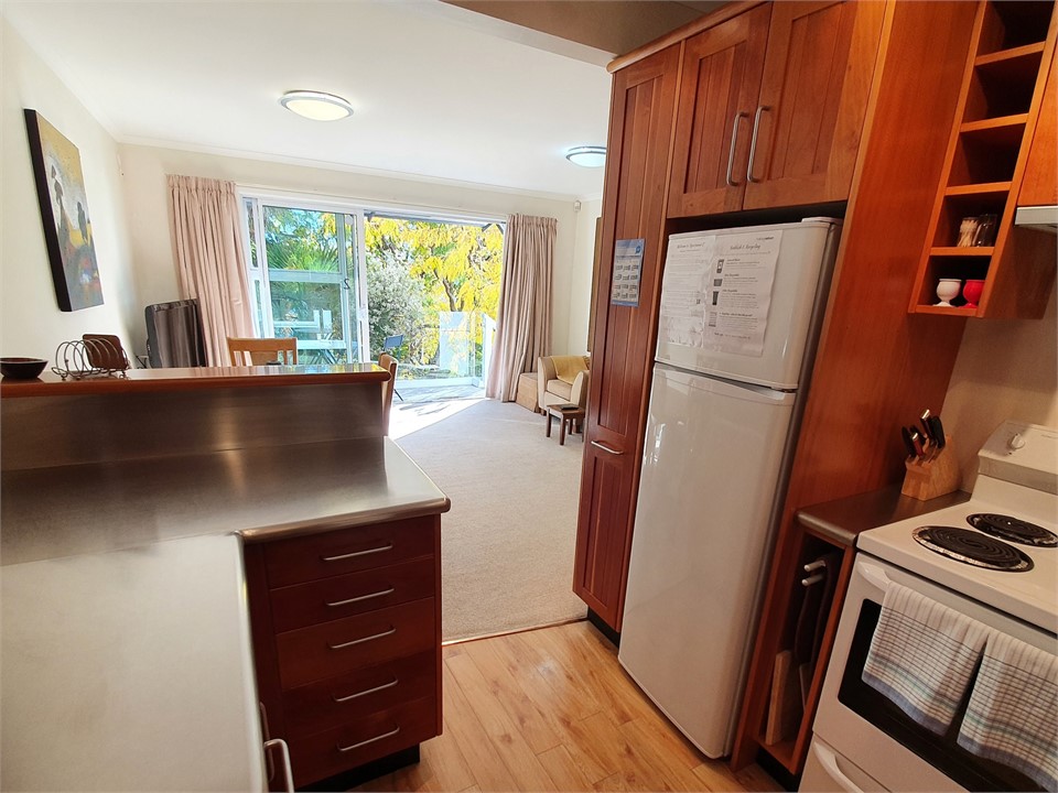 Fully-equipped kitchen