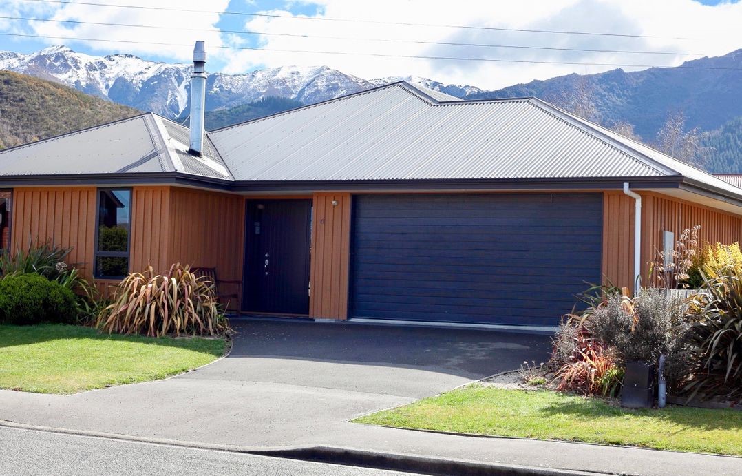 Noble No 6 (Bachcare) Hanmer Springs Bach for rent Holiday Houses