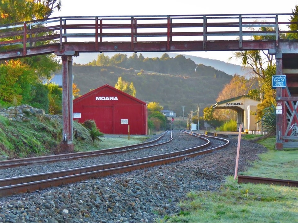 Easy 2 minute walk to train station