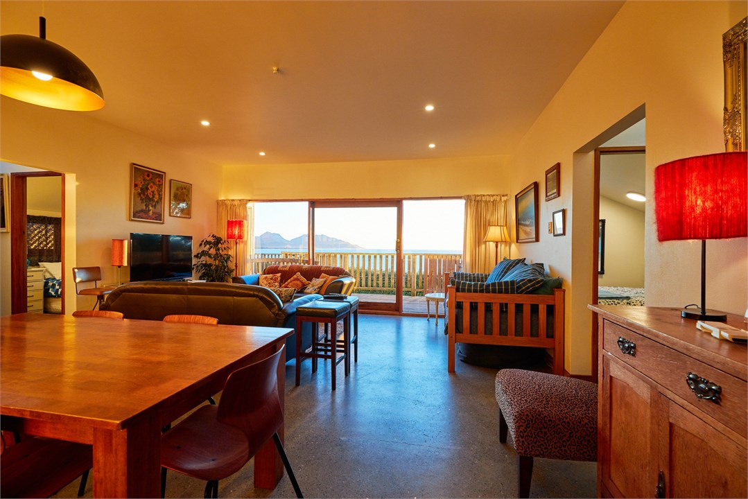 Looking from entry doors through lounge/dining out