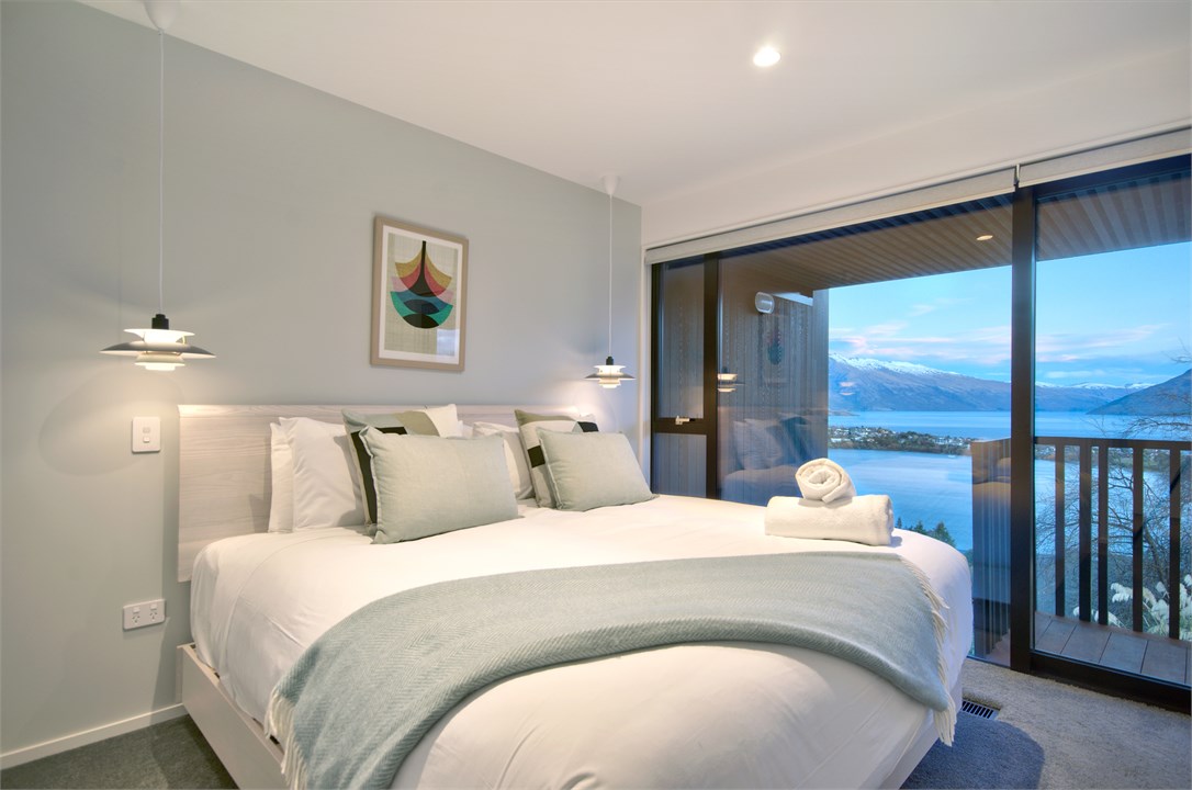 Bedroom 2 - can be 2 singles or 1 King