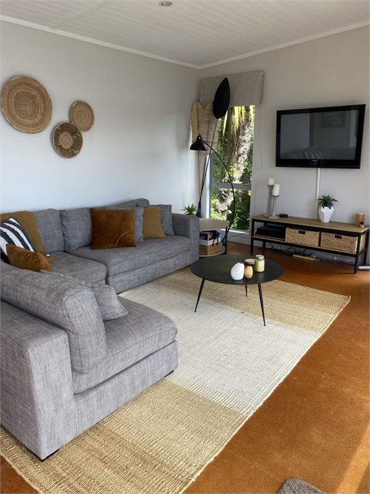 Lounge / main living area