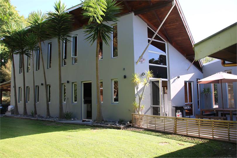 Karapiro Country House