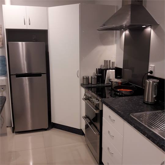 Full Kitchen/ Laundry facilities Available