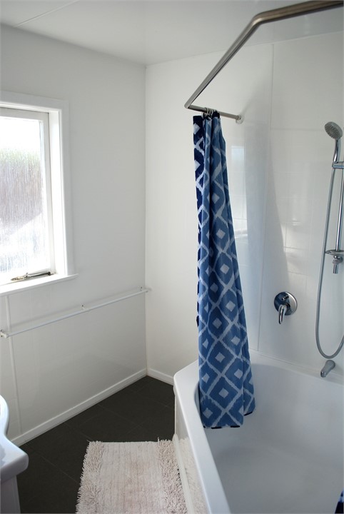 Upstairs Shower
