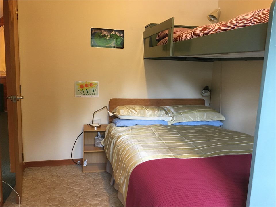 2nd guest double + bunk bedroom