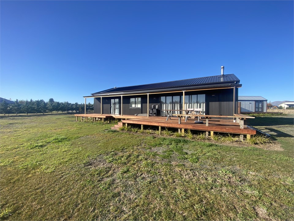 Merriment On Merrylea Twizel Holiday Home for rent Holiday Houses