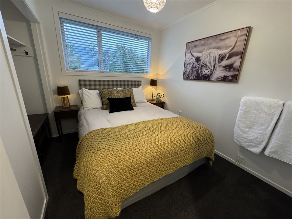 Bedroom 3 with Queen Bed