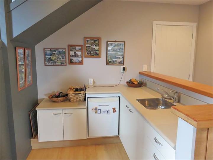Kitchenette Downstairs, bar fridge
