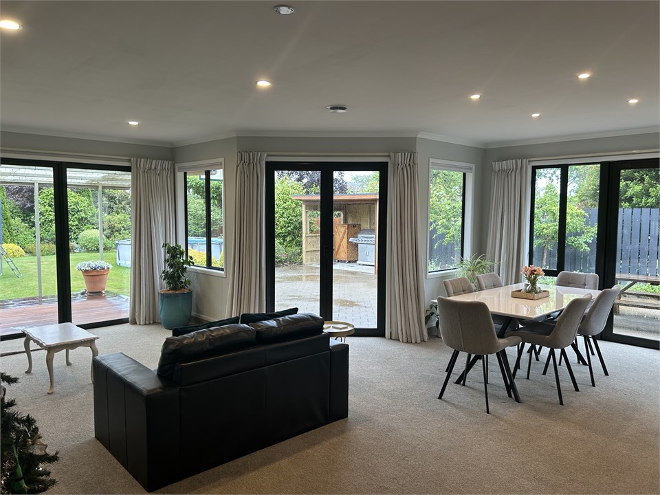 Family Room & Dining