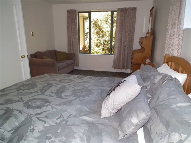 Large double bedroom (Bedroom 1) to garden