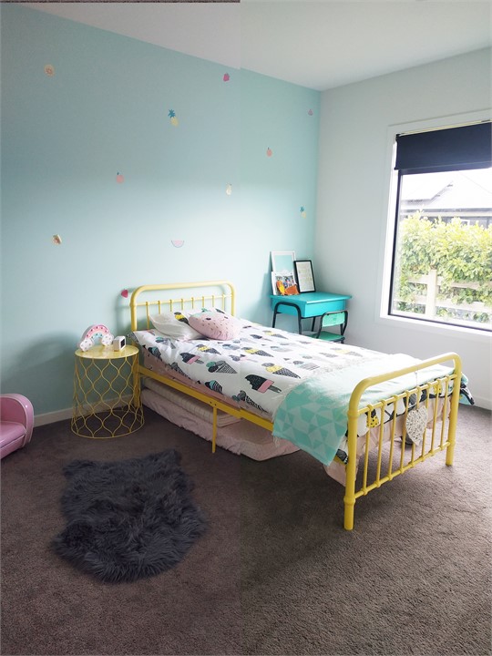 Kids bedroom - single bed