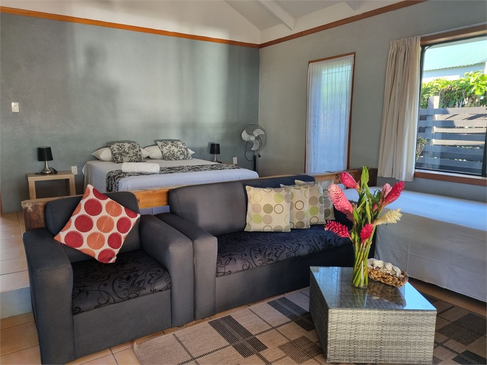 Beach Bungalow lounge area