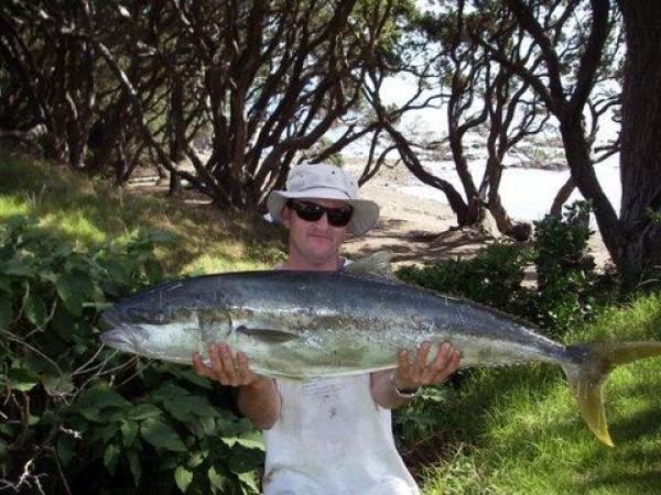 Kingi caught off the rocks!