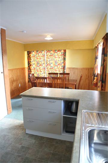 open plan kitchen dining area