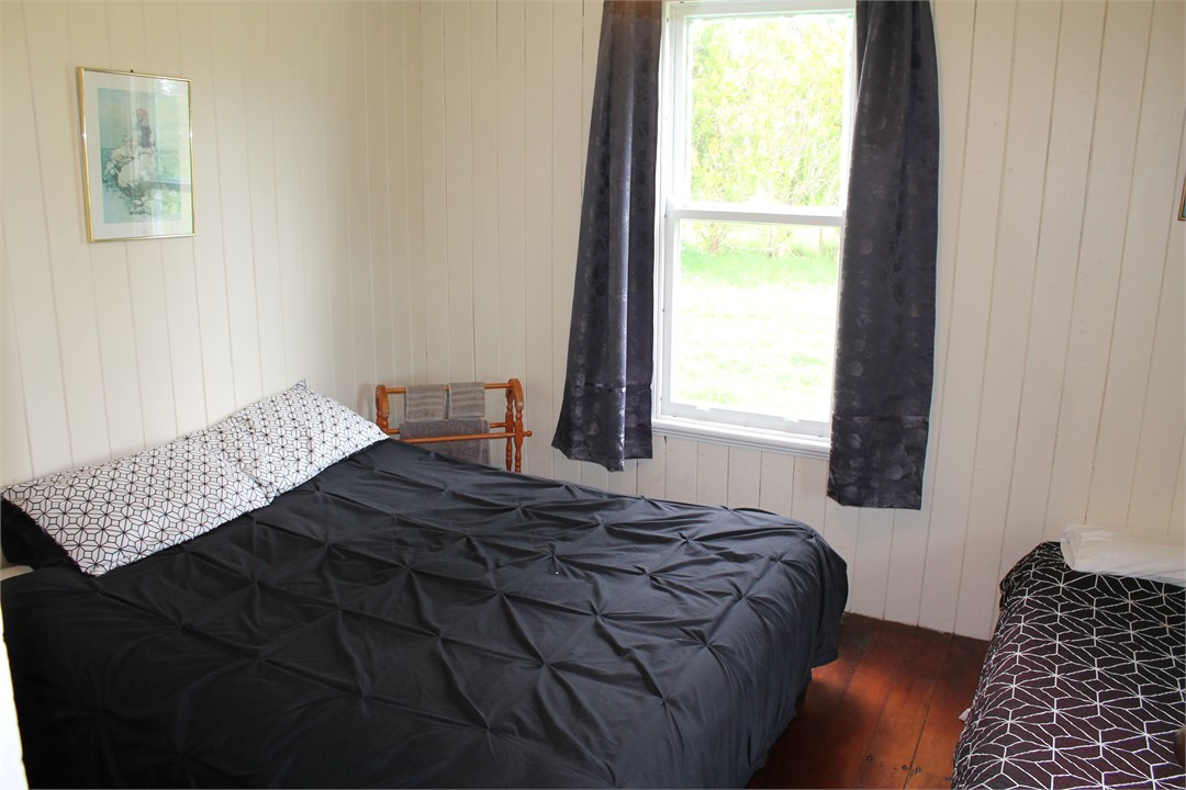 Cottage - main bedroom