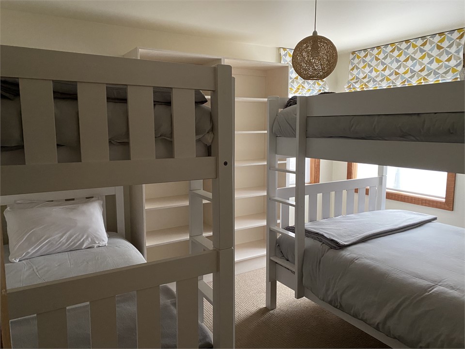 Family bedroom (downstairs - 1 double bed bunk and