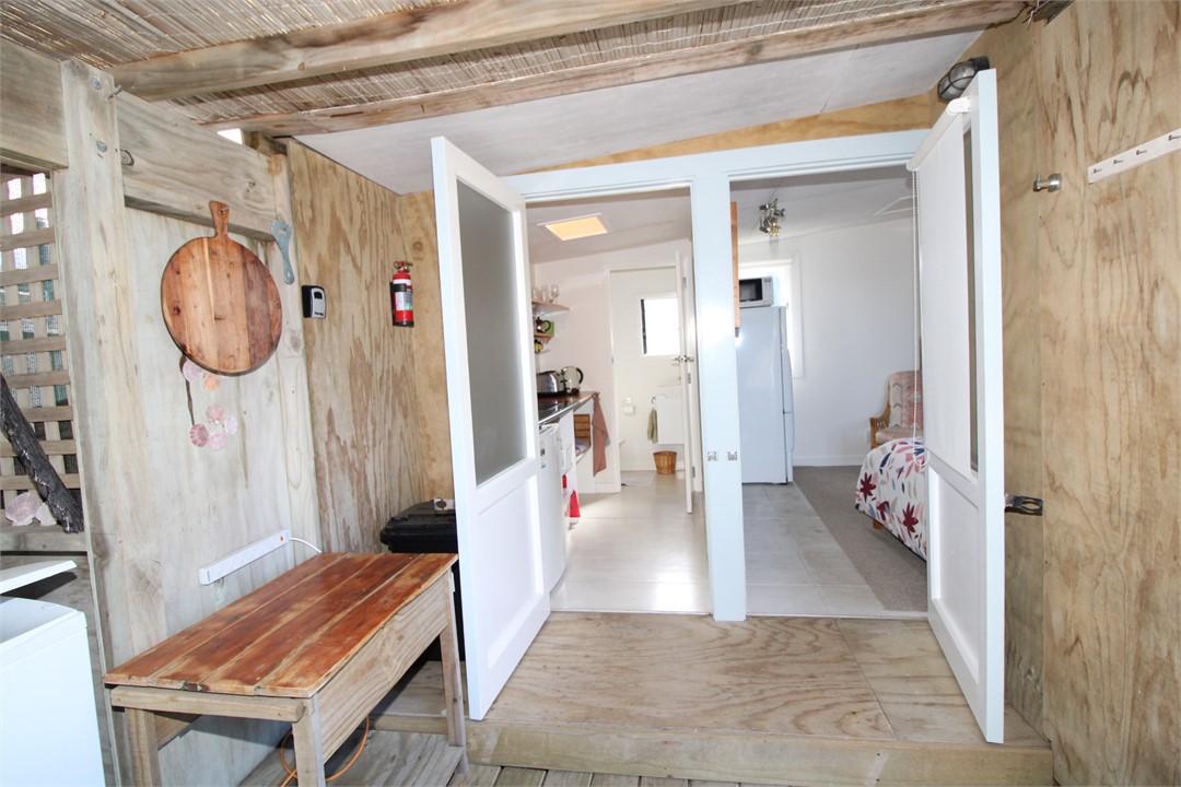 Entrance to Kitchen and Single Cabin