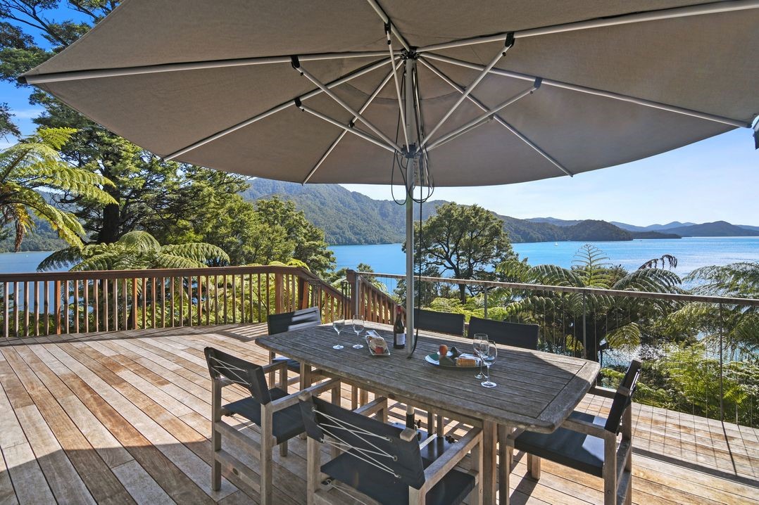 Paradise View (Bachcare) Ngakuta Bay Holiday Home for rent Holiday