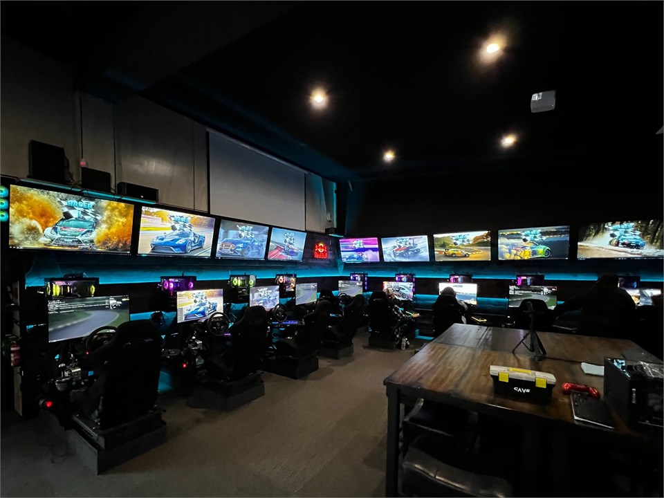 The Landing - only 1 minute drive away